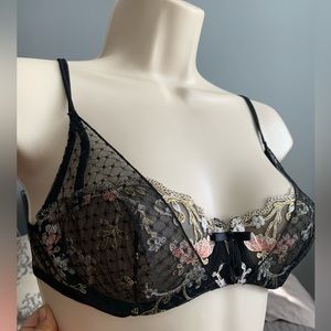 La Perla embroidered lace bra 36, size 3